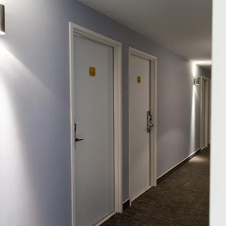 The Originals Access, Bordeaux מלון 2*